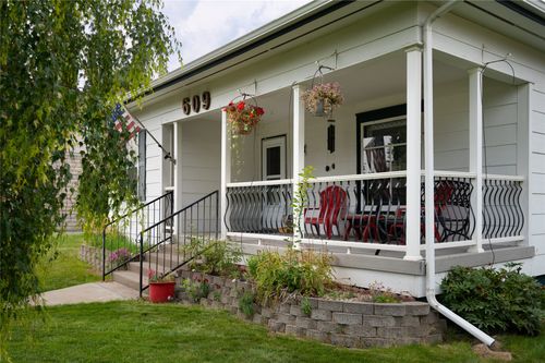609 Broadway St, Townsend, MT, 59644-2327 | Card Image