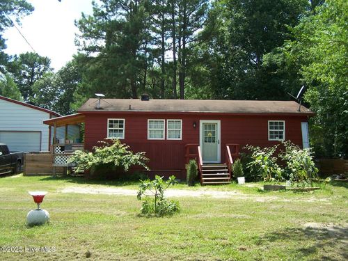 206 Community Rd, Eagle Springs, NC, 27242-8040 | Card Image
