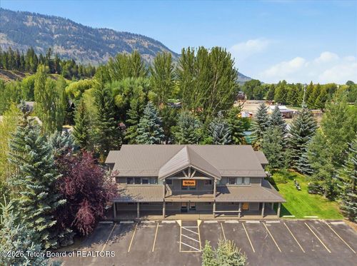 1260 West Street, Wilson, WY, 83014 | Card Image