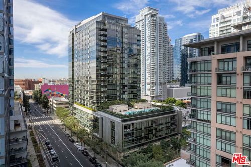401-1155 S Grand Ave, Los Angeles, CA, 90071-1901 | Card Image