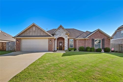 4333 W Anthem Dr, Fayetteville, AR, 72704-5059 | Card Image