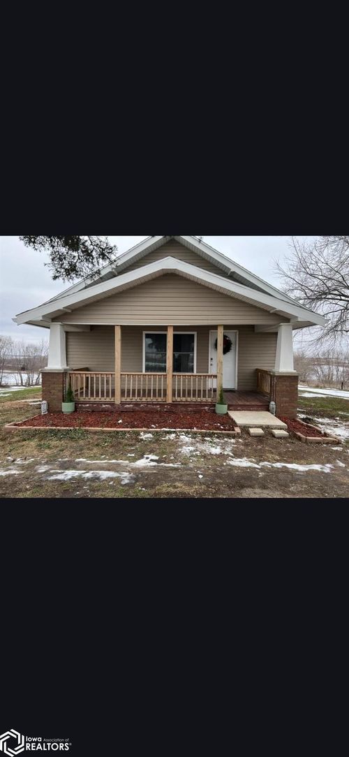 3035 180th St, Creston, IA, 50801-8381 | Card Image