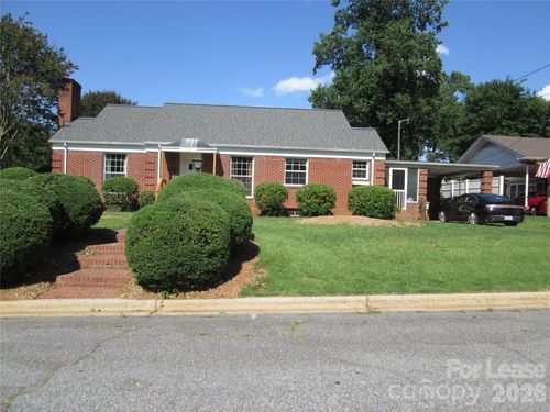 515 Mountain View St Sw, Lenoir, NC, 28645-5633 | Card Image