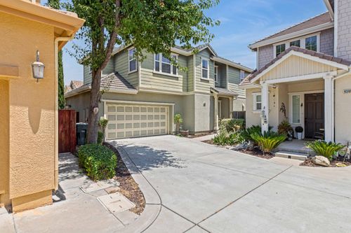 9397 Vintner Cir, Patterson, CA, 95363-8901 | Card Image