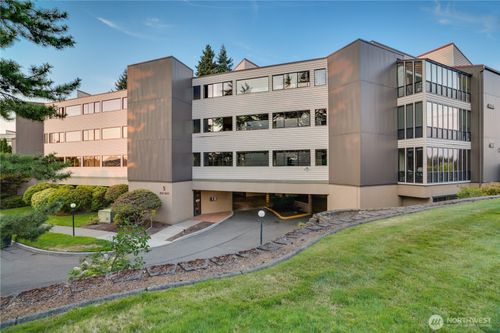 501-2651 S Cedar St, Tacoma, WA, 98405-2325 | Card Image