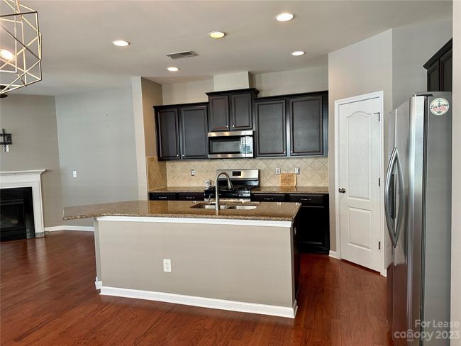 17927 Ragtop Day Ln, Townhouse with 3 bedrooms, 3 bathrooms and null parking in Cornelius NC | Image 4