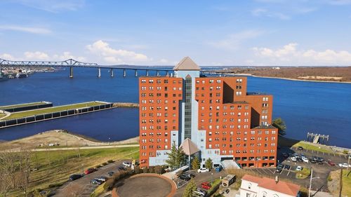 unit-824-750 Davol St, Fall River, MA, 02720-1019 | Card Image