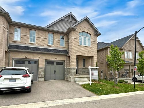 22 Gleason Cres, Kitchener, ON, N2M0B7 | Card Image