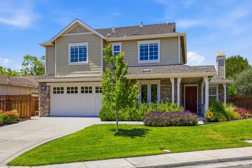 7 Turner Dr, Novato, CA, 94949-8420 | Card Image