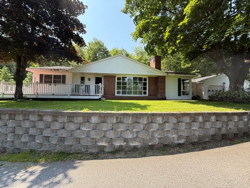 285 Auburn Road, Peru, ME, 04290 | Card Image