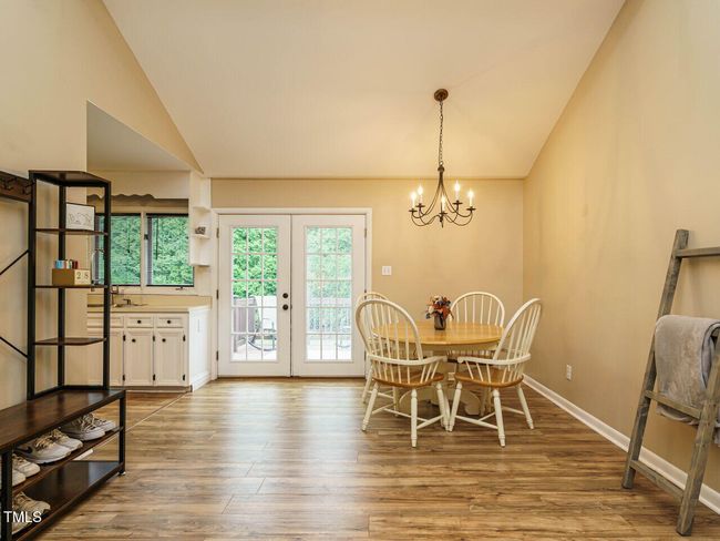 010-1280x960-dining-room | Image 11