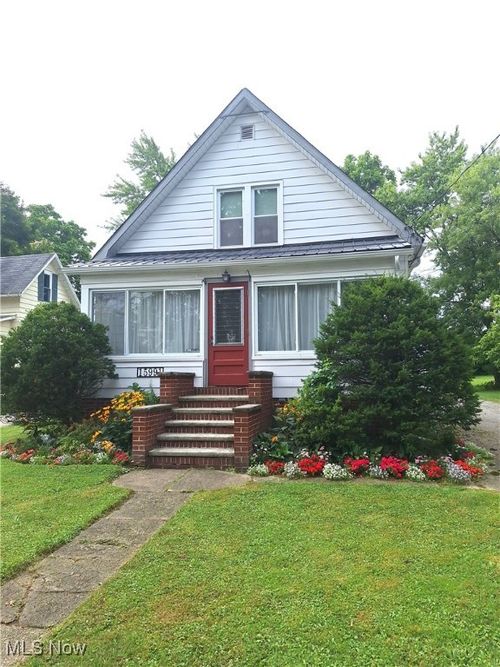 15991 Johnson St, Middlefield, OH, 44062-9497 | Card Image