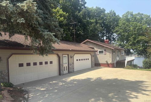 14010 Shannon Dr, Cement City, MI, 49233-9064 | Card Image