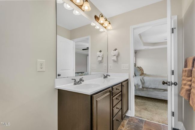 38-web-or-mls-P1478975 | Image 22