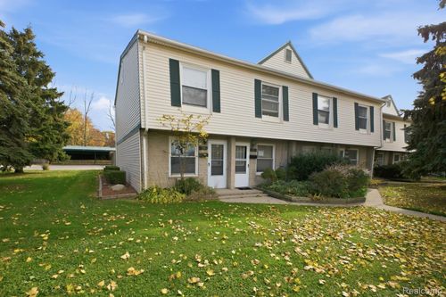 93 Floral Ave, Mount Clemens, MI, 48043-2152 | Card Image