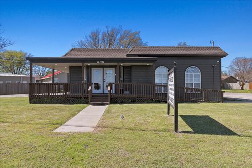 600 S Highway 377, Pilot Point, TX, 76258-4466 | Card Image