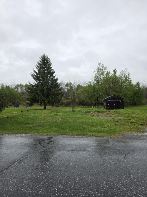 135 Riverside Ave, Fort Fairfield, ME, 04742-3229 | Card Image