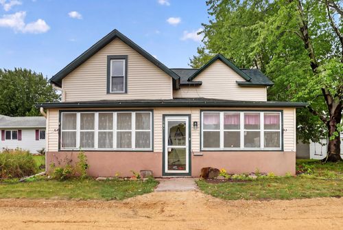 808 N Garden St, Lake City, MN, 55041-1207 | Card Image