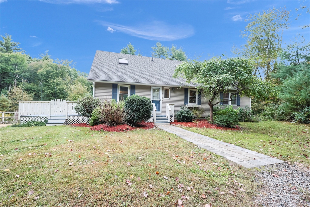 Jewett St, Georgetown, MA 01833