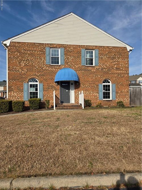 304 N College Dr, Franklin, VA, 23851-2414 | Card Image