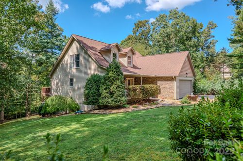 16 Dynasty Ln, Candler, NC, 28715-8857 | Card Image