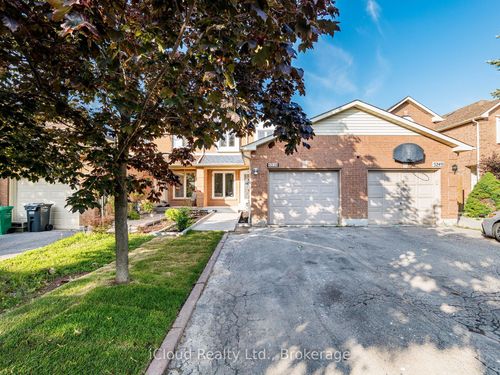 5238 Alicante St, Mississauga, ON, L5V1S9 | Card Image