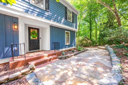811 Kings Mill Rd, Chapel Hill, NC, 27517-4920 | Card Image