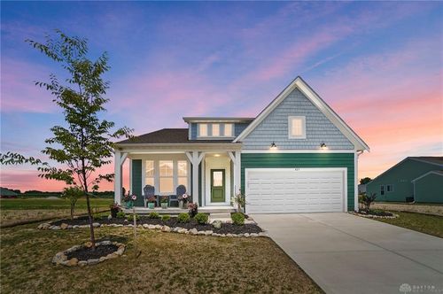 425 Snowdrop Drive, Yellow Springs Vlg, OH, 45387 | Card Image