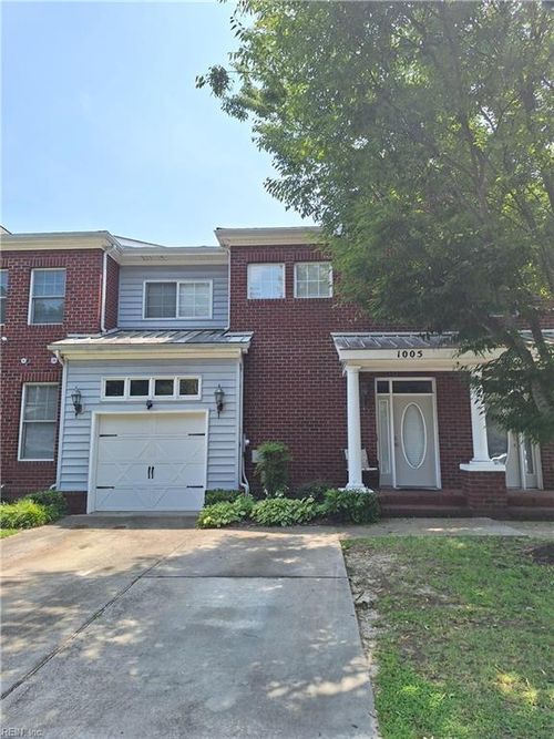 1005 Christiana Cir, Portsmouth, VA, 23703-3159 | Card Image