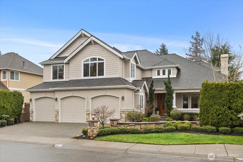 2211 204th Pl Ne, Sammamish, WA, 98074-4391 | Card Image