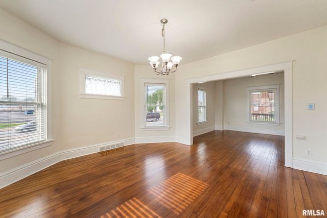 1647 37 Th St, House other with 3 bedrooms, 2 bathrooms and null parking in Rock Island IL | Image 15