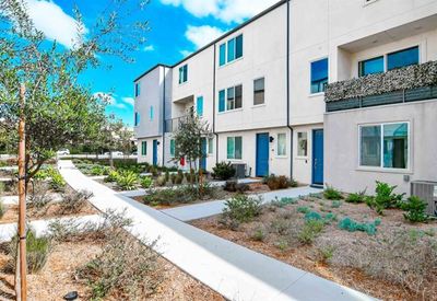 30 - Seacliff Pl, Townhouse with 4 bedrooms, 3 bathrooms and 2 parking in San Diego CA | Image 2