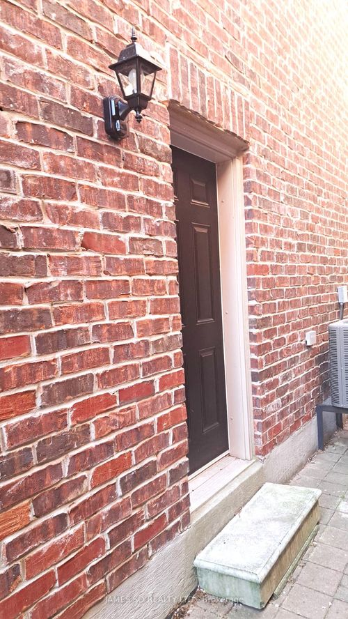 basement-6A Muir Dr, Scarborough, ON, M1M3B4 | Card Image