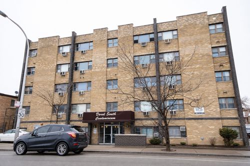 514-7854 S South Shore Dr, Chicago, IL, 60649-5375 | Card Image