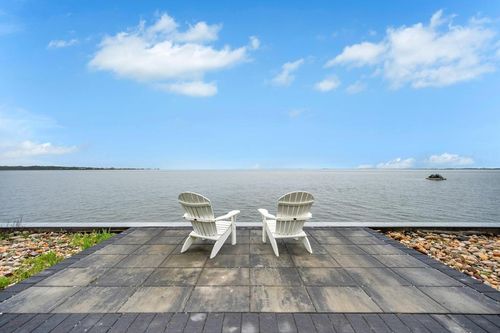 15 Bayside Ave, East Quogue, NY, 11942-4228 | Card Image