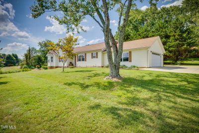 1925 Old Stage Road, House other with 3 bedrooms, 2 bathrooms and null parking in Greeneville TN | Image 3