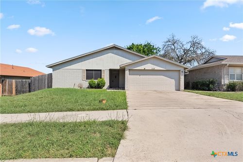 218 Spur Dr, Copperas Cove, TX, 76522-1051 | Card Image