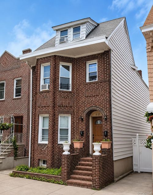 1805 Mulford Ave, Bronx, NY, 10461-4115 | Card Image