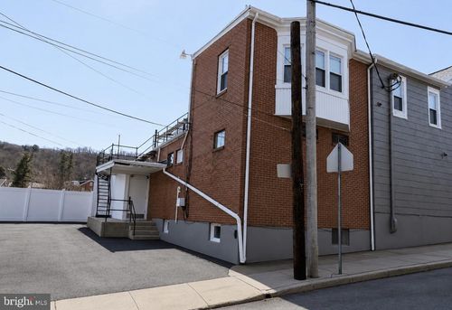 suitec-17 N 23rd Street, MOUNT PENN, PA, 19606 | Card Image