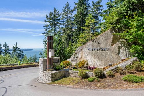 1201-3355 Cypress Pl, West Vancouver, BC, V7S3J9 | Card Image