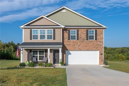 229 Rebecca Ave, Lexington, NC, 27295-9894 | Card Image