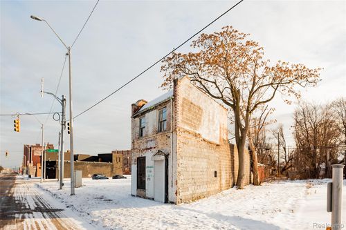 11751 Grand River Ave, Detroit, MI, 48204-1808 | Card Image