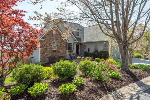 59 Carriage Highlands Ct, Hendersonville, NC, 28791-1937 | Card Image