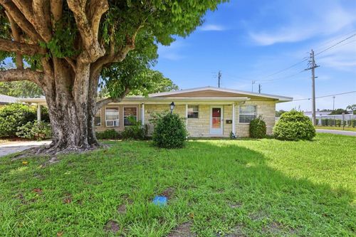1302 32nd St W, Bradenton, FL, 34205-2266 | Card Image