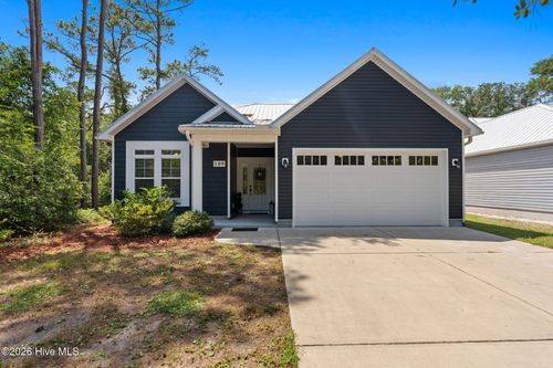 109 24th St, Oak Island, NC, 28465-7510 | Card Image