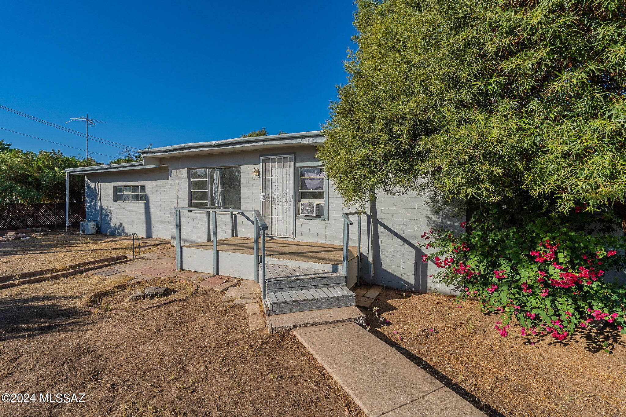 Pomona Ave, Tucson, AZ 85705