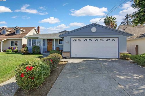 2560 Phelan Ave, Hayward, CA, 94545-4860 | Card Image