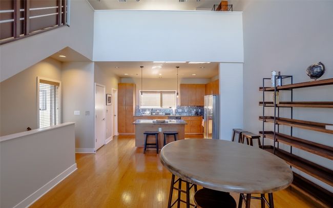 UNIT-10 - 1702 S Lamar Blvd, Condo with 2 bedrooms, 3 bathrooms and 2 parking in Austin TX | Image 4