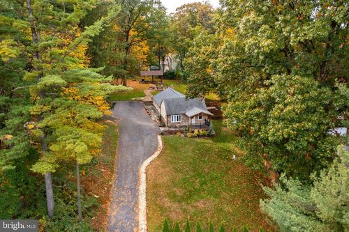 620 Lancaster Pike, New Providence, PA, 17560-9756 | Card Image