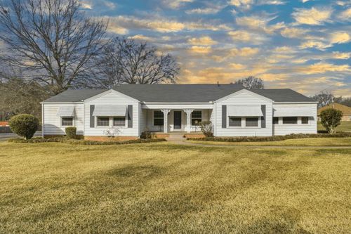 405 S White Oak Rd, White Oak, TX, 75693-1523 | Card Image